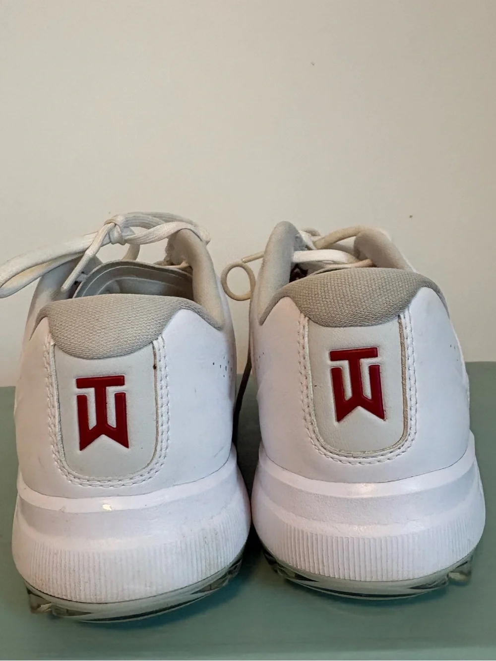 Nike Air Zoom Tiger Woods ‘20 edition White Golf Shoes, size 7, EUC, hard 2 find